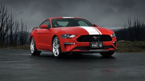 Ford Mustang Gt 2018 Road Test Review Price Features Specs