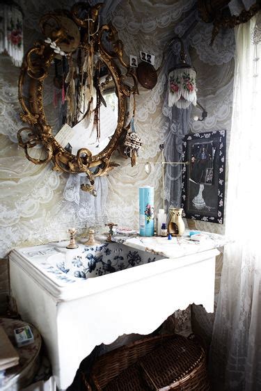 45 Alluring Bohemian Bathroom Design Ideas That Make The Space Unique