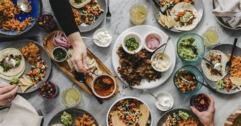 Tips For Hosting A Stress Free Dinner Party