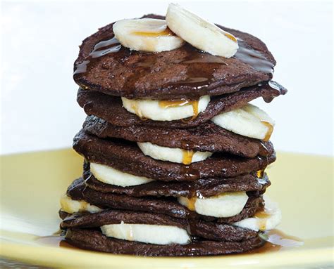 Healthy Chocolate Banana Pancakes You Need Right Now