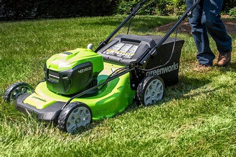 The Best Push Mowers Tested In 2023 Picks From Bob Vila