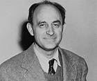 Enrico Fermi Biography - Childhood, Life Achievements & Timeline