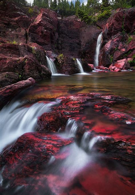 How Often Do You See Red Waterfalls Red Rock Falls Glacier Np Oc