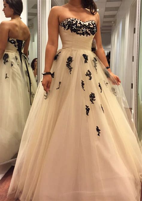 Sweetheart Applique Long Prom Dress Women Ball Gowns Tulle Formal