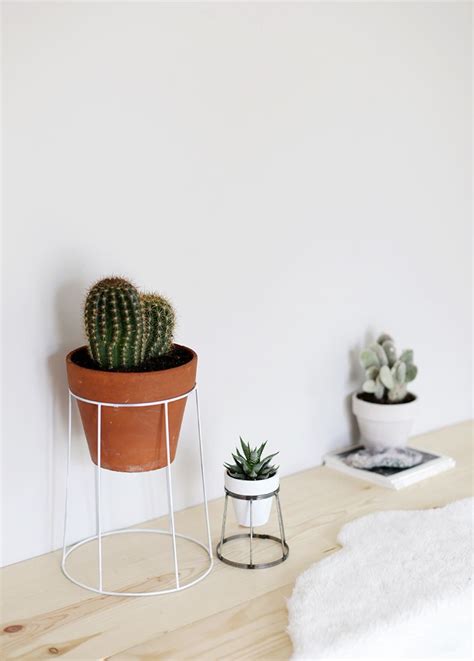 Diy Wire Plant Stand Modern Plant Stand Diy Plant Stand