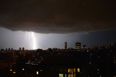 Amazing Photos From Tuesdays Electrical Storm West Side Rag