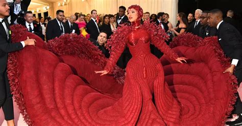 Met Gala 2019 The Most Outrageous Outfits On The Red Carpet From Cardi