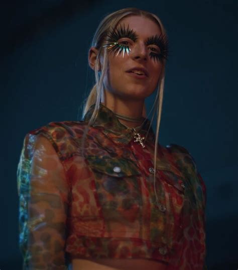 All The“euphoria” Makeup Looks From Season One And What They Mean