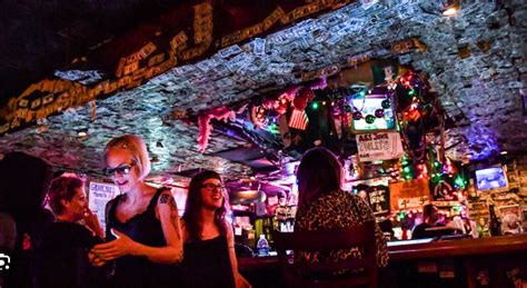 Best Dive Bars In Champaign Where To Find Cheap Drinks And Good Times