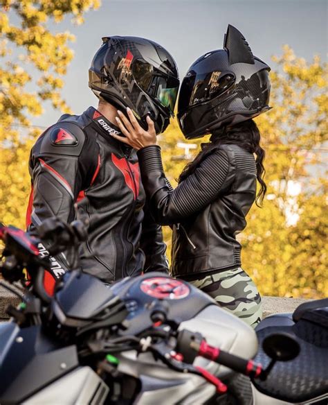 Motorcycle Love Is Real Motorcycle Couple Motorcycle Couple Pictures Bike Photoshoot