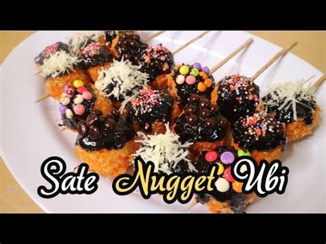 Campurkan telur, garam, vetsin dan tuang air dingin sedikit demi sedikit sambil diaduk sampai merata. RESEP CEMILAN MUDAH DAN MURAH | SATE NUGGET UBI | BISA ...