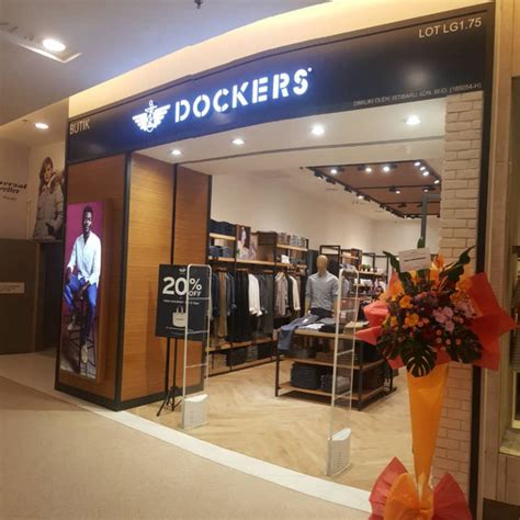 Developed by sunway group, this complex was opened in july 1997. Dockers - Dockers @ Sunway Pyramid