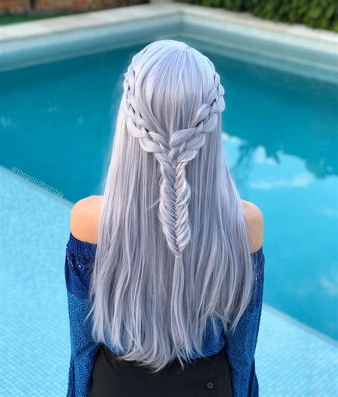 Maybe you would like to learn more about one of these? Four strand lace braids into a fishtail on the 'Cloud' wig from @uniwigs ! I loveeee this colour ...
