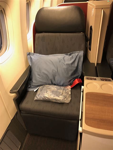 The seats are not much better than those found in economy class. First Impressions of Turkish Airlines 777-300ER Business ...