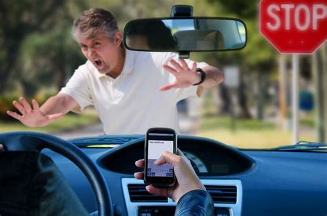 April Is National Distracted Driving Awareness Month