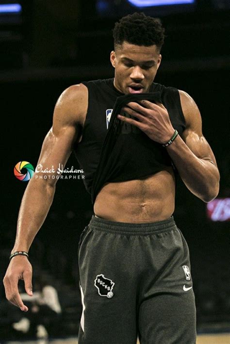 Giannis Has Abs In 2021 Gianni Basketball Players Jordan Poster