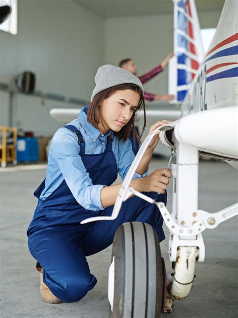 10 Best Aircraft Maintenance Schools In Usa