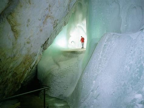 Amazing World And Fun The Worlds Largest Ice Cave In Salzburg Austria