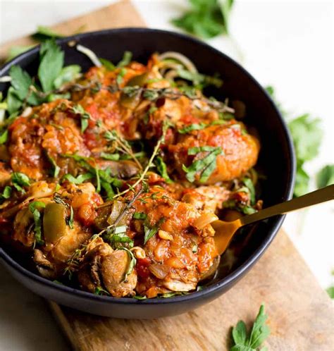 This slow cooker chicken stew is a healthy, easy dinner made in less than 10 minutes of prep time! Slow Cooker or Instant Pot Chicken Cacciatore - Wholesomelicious | Recipe | Chicken cacciatore ...
