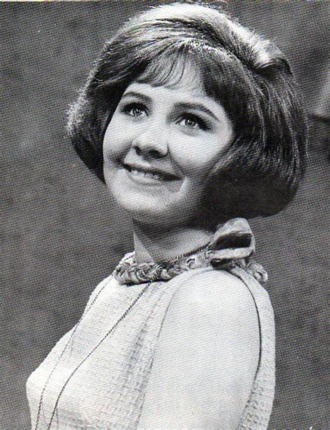 Lulu Pictured In The Magazine Beatscene August 1964 60s Girl Lulu Singer Lulus