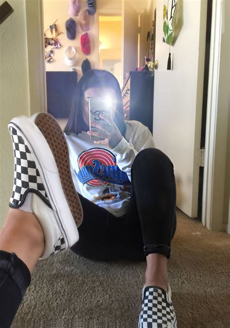 Poze Blog Instagram Baddie Mirror Selfie Poses