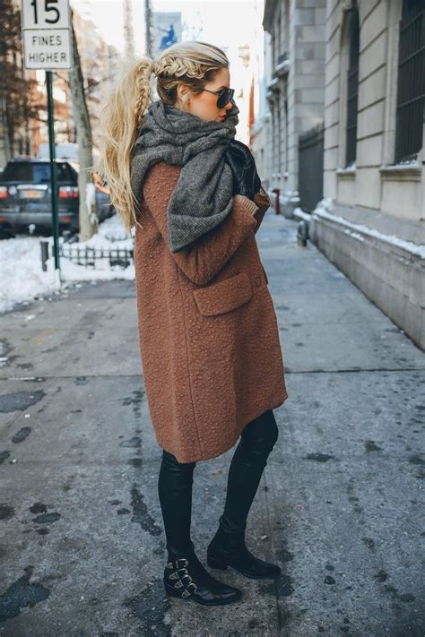 How are camel hair blazers usually worn? 21 Outfit Ideas to Glam a Pretty Street Look - Pretty Designs