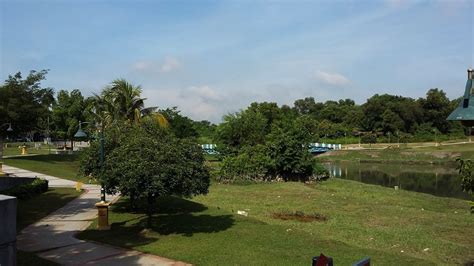 Background of taman tasik cempaka bandar baru bangi, located in the state of selangor, peninsular malaysia is a relatively new township. Taman Tasik Cempaka - Tourism Selangor