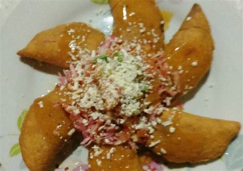 Served with our house pink salsa. Pastelitos de Maíz Receta de Vanessa Osorio- Cookpad