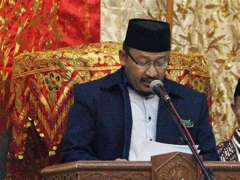 Saya punya empat adik lelaki, sebut saja, a, b, c, dan d. IKADI - IKADI: Keluarga adalah Elemen Penting Kehidupan ...