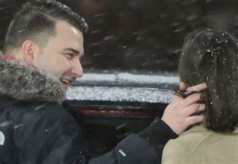 Dziewczyna polityka wciąż wyczekuje na pierwsze spotkanie po wyjściu na bartłomiej misiewicz w styczniu trafił do aresztu, jednak po przesiedzianych 6 miesiącach wyszedł. Misiewicz z dziewczyną na świątecznych zakupach (ZDJĘCIA ...