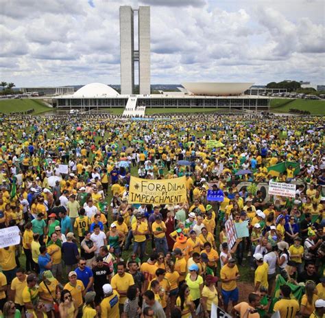 Halbe Million Menschen Protestieren Gegen Dilma Rousseff Welt