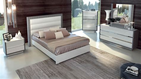 Magno Modern Italian Bedroom Set N Modern Bedroom Star Modern