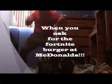 Mmmmmmmmmmmmmmmm yes very yummy, tastes mucho bueno. When You Order the Fortnite Burger!!! - Original Crab Rave ...