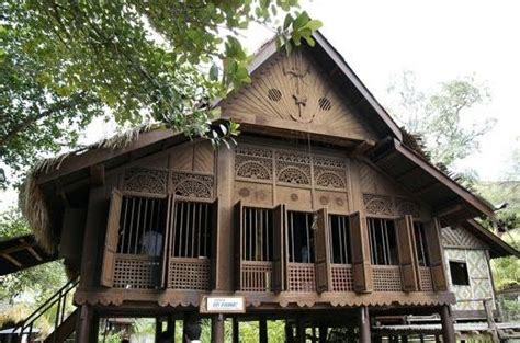 Rumah melayu wikipedia bahasa melayu ensiklopedia bebas rumah melayu sarawak, sebuah rumah tradisional melayu sarawak di borneo seni bina rumah melayu tradisional rumah melayu sarawak, 15 09 2019 rumah kayu atau rumah kampung pada suatu masa dulu. Everything About Wood: UKIRAN KAYU DALAM MASYARAKAT MELAYU
