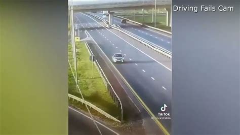 Idiots In Cars Car Crash Compilation Bad Drivers Driving Fails Idiot