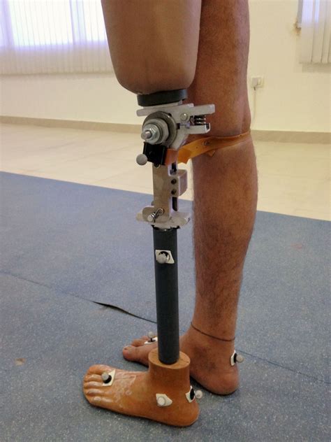 A Cheaper High Performance Prosthetic Knee Mit News Massachusetts Institute Of Technology