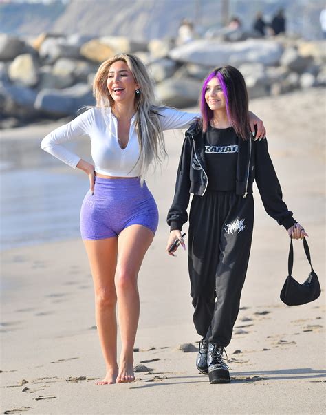 Teen Mom Farrah Abraham Shows Her New Butt Padded With Beach Squats On Walk With Babe Sophia