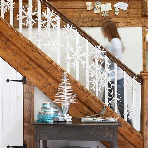 Decorate The Stairs For Christmas 30 Beautiful Ideas