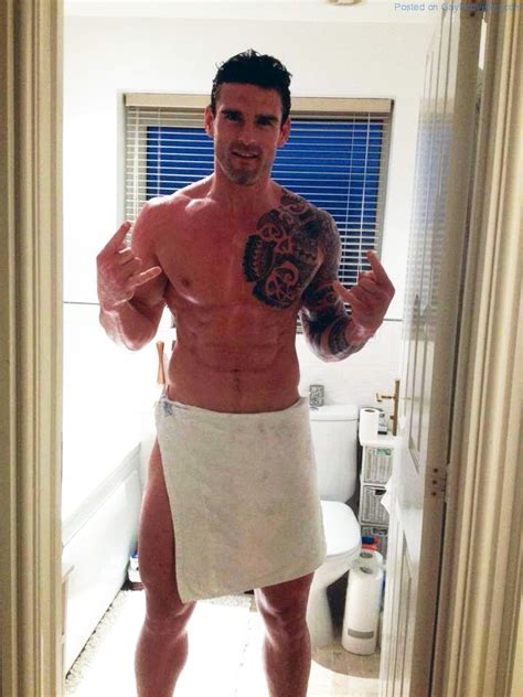 Is Stuart Reardon The Hottest Cock Tease Alive Nude Men Nude Male Models Gay Selfies Gay Porn