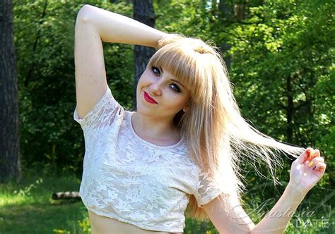 Global Lady Of Ukraine Irina From Cherkasy 28 Yo Hair Color Blond
