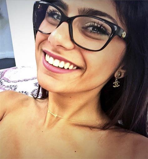 List Background Images Images Of Mia Khalifa Latest