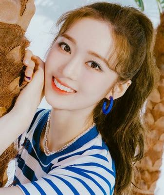 Topik mengenai agama member bts sepertinya menjadi bahasan yang membuat penasaran, apalagi beberapa member memang tidak mengungkapkan kepercayaan yang dianut. Biodata, Profil, dan Fakta Lengkap Member Cherry Bullet ...