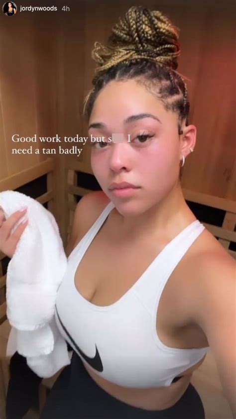 jordyn woods shares post workout selfie in sports bra after nemesis khloe kardashian flaunted
