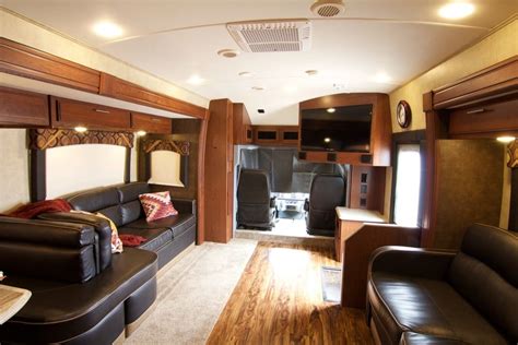 2015 Dynamax Dx3 37trs 7940a Trawick Luxury Coaches