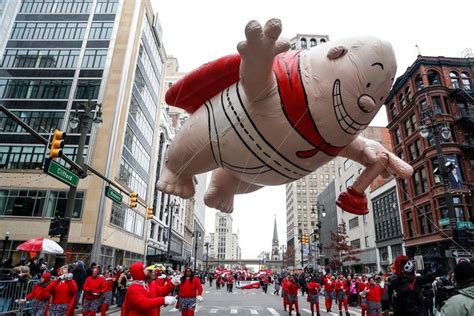 America's thanksgiving day parade is a tradition for a lot of us here in metro detroit, but if you've never been, there's some things you need to know before you head downtown on turkey day! Detroit's Thanksgiving Day parade still a go in spectator ...
