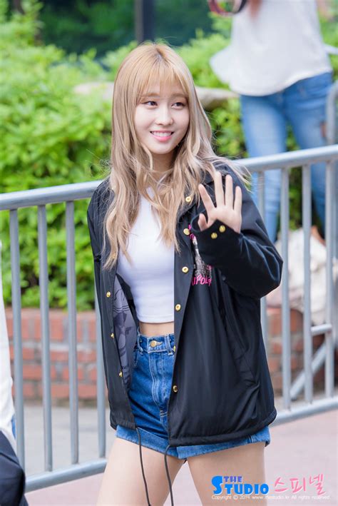 Main dancer, sub vocalist momo was confirmed to be 163 cm on twice star road (episode 14). Hirai Momo Image #112108 - Asiachan KPOP Image Board