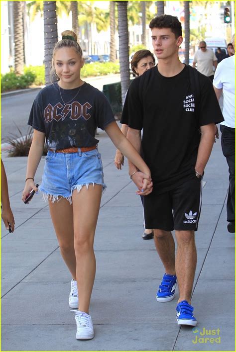 Maddie Ziegler And Jack Kelly Hold Hands While Shopping In La Photo