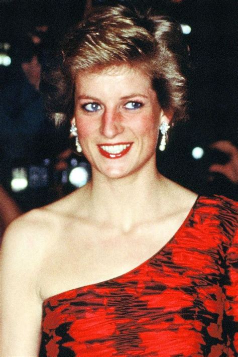 50 Of Princess Dianas Best Hairstyles Princess Diana Dresses