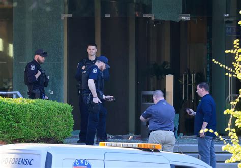 louisville police release body camera footage of bank shooting that killed 5