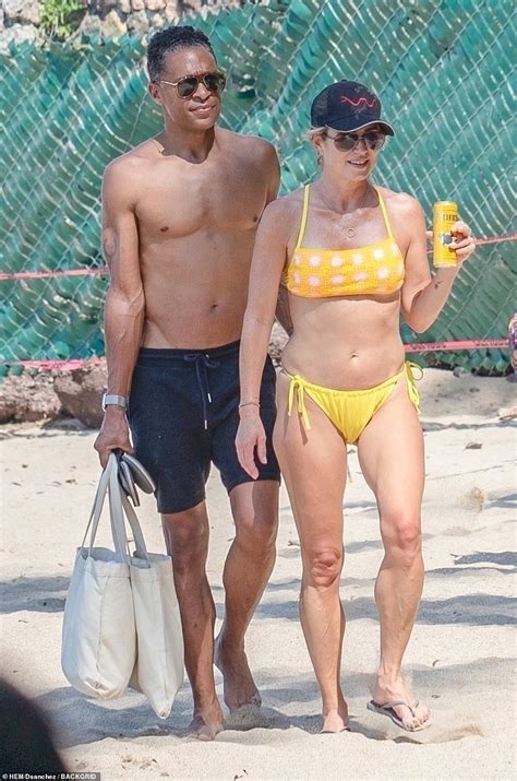 T J Holmes And Amy Robach Look Loved Up In Puerto Vallarta Daily Mail Online